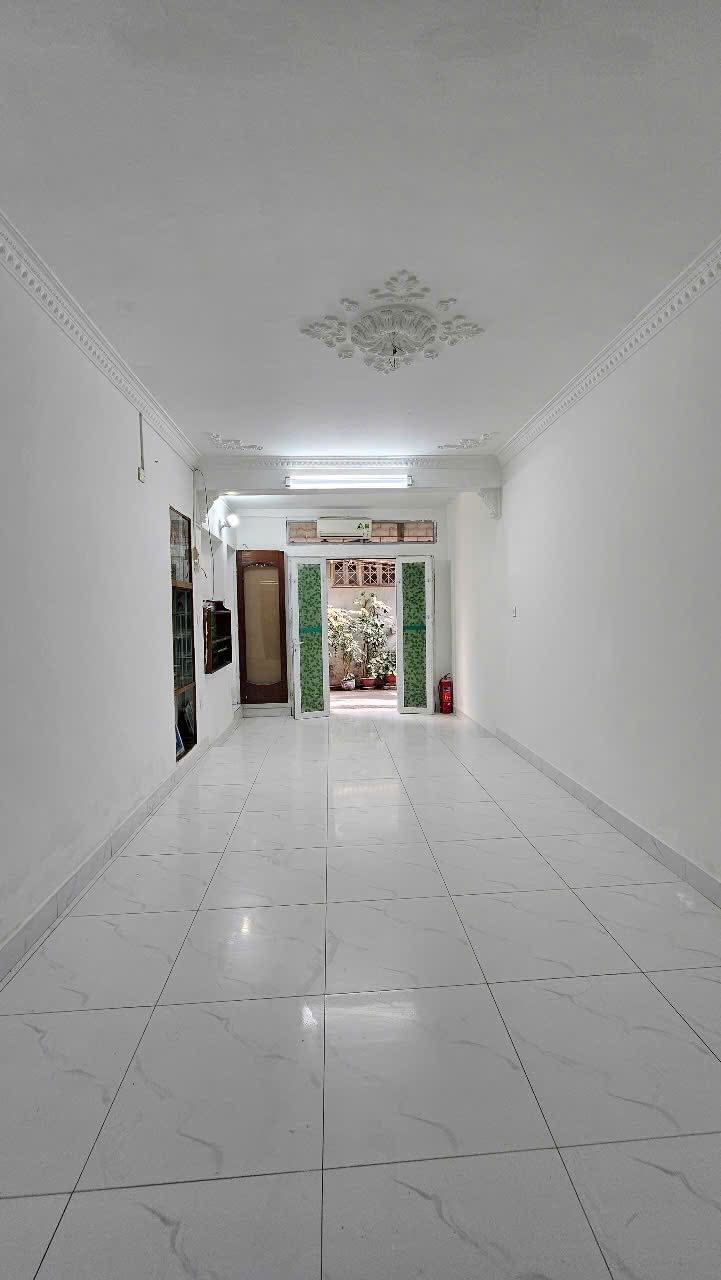 Cho thuê MBKD KD đỉnh Tập thể tầng 1 ngõ ô tô Phố Thành Công, 76m2, 1 tầng, 2 ngủ, 13 Triệu - Ảnh 3